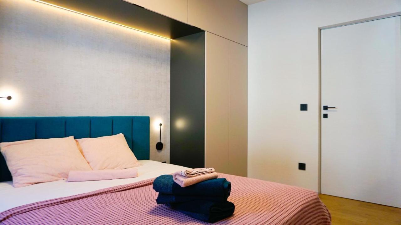 Апартамент Жасмин С Частен Гараж - Jasmin Apartment With Private Garage Βάρνα Εξωτερικό φωτογραφία